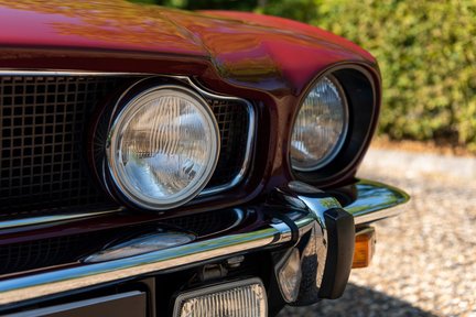 Aston Martin V8 Volante EFi 11