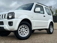 Suzuki Jimny SZ3 15