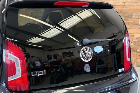 Volkswagen Up 1.0 High up! Hatchback 5dr Petrol ASG Euro 5 (75 ps) 70