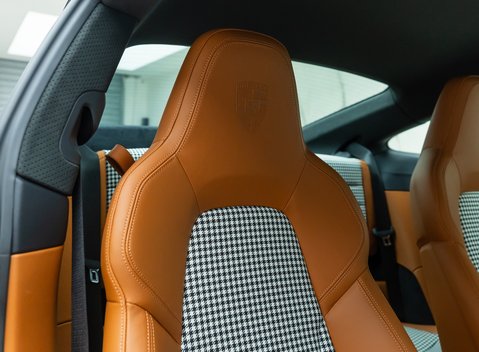 Porsche 911 SPORT CLASSIC (992) 15