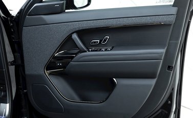 Land Rover Range Rover Sport P440e Autobiography 21