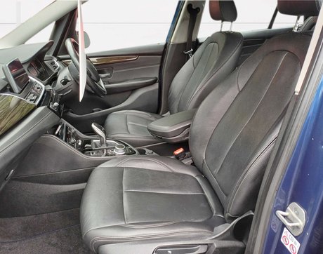 BMW 2 Series 1.5 218i Luxury Auto 5dr 15
