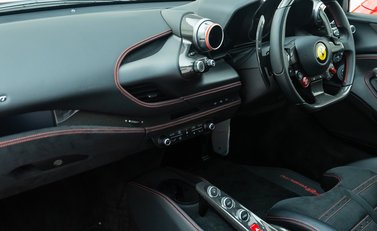 Ferrari F8 Tributo 15