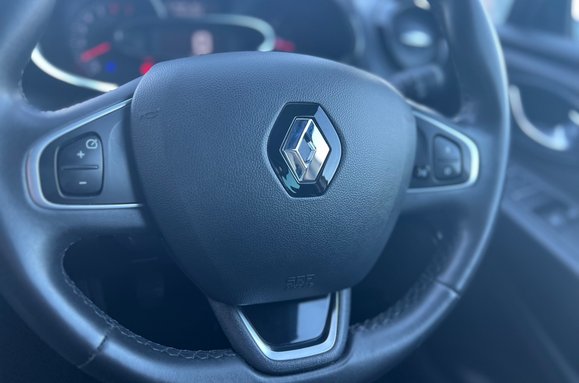 Renault Clio ICONIC 0.9 TCE 5 DOOR 39