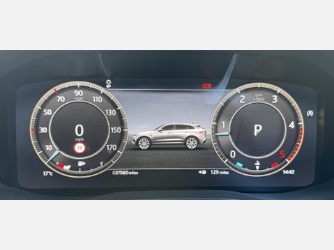 Jaguar F-Pace 2.0 D200 MHEV R-Dynamic SE Black SUV 5dr Diesel Auto AWD Euro 6 (s/s) (204 42