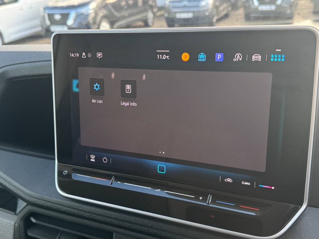 2024 Volkswagen Crafter LWB L3H2 High Roof Commerce Plus Cr35 Air Con Sensors EURO 6 — thumbnail 36 of 51