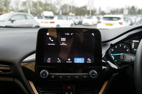 Ford Fiesta B AND O PLAY ZETEC 25