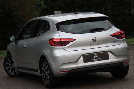 Renault Clio 1.6 E-TECH Evolution Hatchback 5dr Petrol Hybrid Auto Euro 6 (s/s) (145 ps) 6