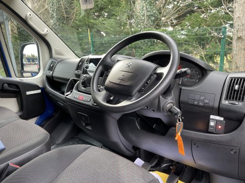 Peugeot Boxer 440 L4H2 17 seat Lightweight NON-D1 minibus w/full ramp, sensors, ULEZ. 18