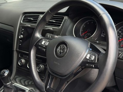 Volkswagen Golf 1.0 Golf SE Nav TSi 5dr 18