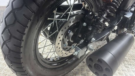 Sinnis Hoodlum 125 2019 ONLY 200 MILES NEW MOT SERVICED 125CC CRUISER BIKE 17