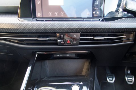 Volkswagen Golf R-LINE TSI 31