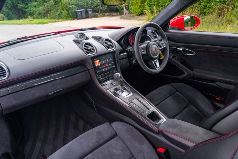 Porsche 718 2.5 Cayman GTS PDK 8