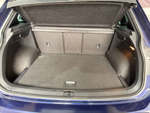 Volkswagen Tiguan 2.0 Tiguan R-Line TDI BlueMotion Technology 4Motion Semi-Auto 4WD 5dr 19