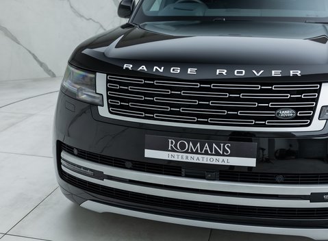 Land Rover Range Rover P460e Autobiography LWB 30