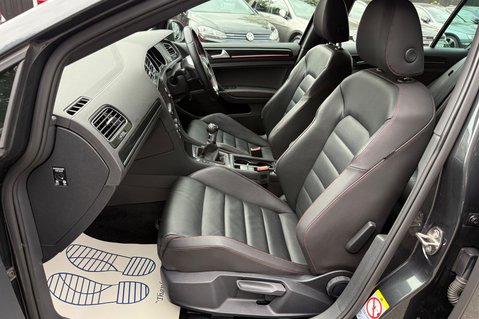 Volkswagen Golf GTI PERFORMANCE - FULL LEATHER - TWO OWNERS - ADAPTIVE CRUISE CONTROL 3