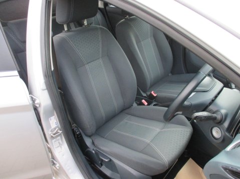 Ford Fiesta 1.4 Zetec 5dr 18