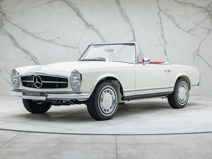 Mercedes-Benz 280 SL W113 Pagoda