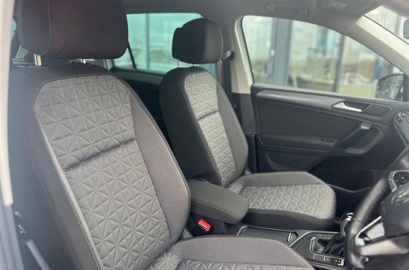Volkswagen Tiguan LIFE 1.5 TSI DSG AUTOMATIC 16