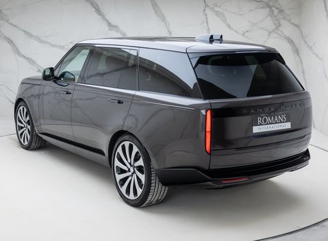 Land Rover Range Rover D350 Autobiography LWB 10