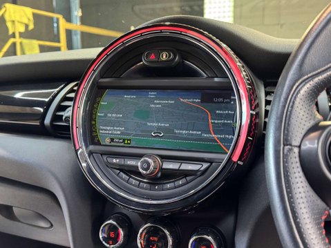 Mini Hatch 2.0 John Cooper Works Auto 3dr 54