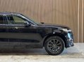 Land Rover Range Rover Velar 2.0 Range Rover Velar R-Dynamic S D240 Auto 4WD 5dr 19