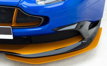 Aston Martin Vantage GT8 22