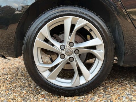 Vauxhall Astra 1.4 Astra SRi Nav T 5dr 31