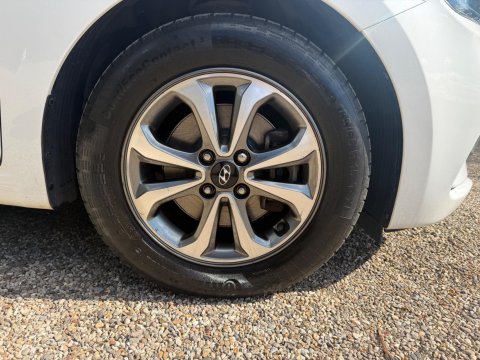 Hyundai i20 1.0 T-GDi SE Euro 6 5dr 31