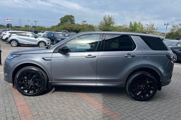 Land Rover Discovery Sport R-DYNAMIC S PLUS MHEV 9