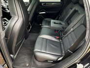 Porsche Cayenne V8 TURBO TIPTRONIC 78