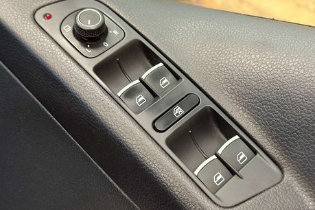 Volkswagen Tiguan 2.0 TDI BlueMotion Tech Match Edition SUV 5dr Diesel Manual 4WD Euro 6 (s/s 67