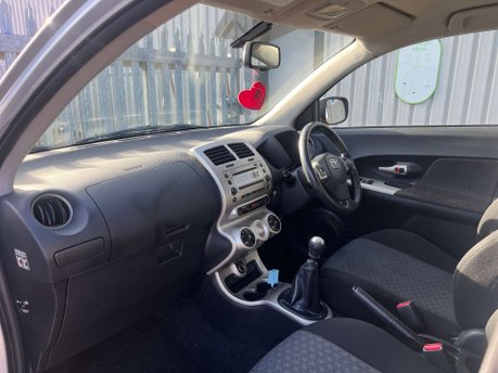 Toyota Urbancruiser 1.4 Urban Cruiser D-4D 4WD 5dr 2