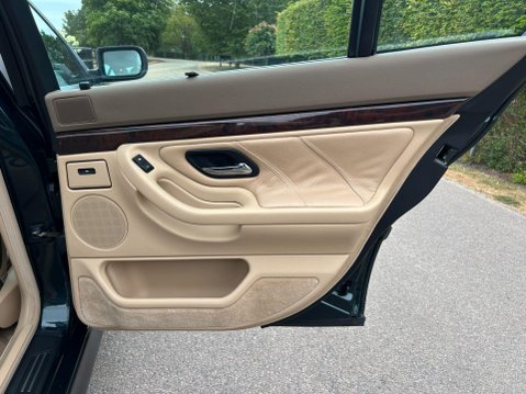 BMW 7 Series 4.4 740i 4dr 26