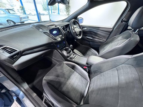 Ford Kuga 1.5T EcoBoost ST-Line X Euro 6 (s/s) 5dr 33