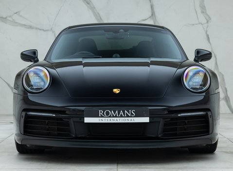 Porsche 911 Carrera 4S (992) 4