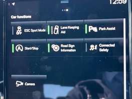 Volvo XC40 1.5 XC40 Inscription Pro T3 Auto 5dr 36