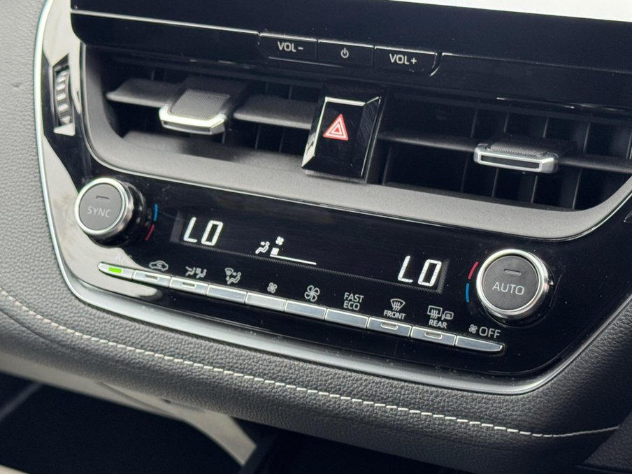 2023 Toyota Corolla — image 31
