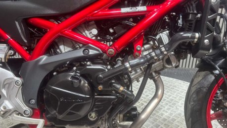 Suzuki SV650 2018 30K NEW MOT NAKED 650CC A2 V TWIN SERVICED 21