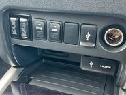 Mitsubishi L200 DI-D 4WD BARBARIAN DCB 26