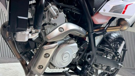 Yamaha WR125 2014 ONLY 11K 1 OWNER SUPERMOTO 125CC 15BHP ENDURO BIKE 15