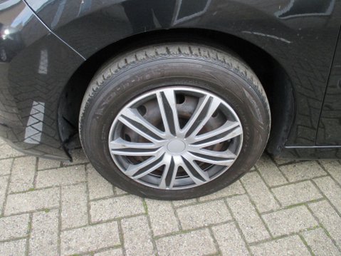 Peugeot 207 1.4 Active Euro 5 5dr 13