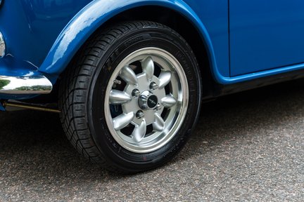 Rover Mini Remastered by David Brown Automotive - Only 800 miles! 11