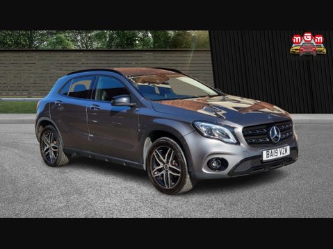 Mercedes-Benz GLA GLA 180 URBAN EDITION 8