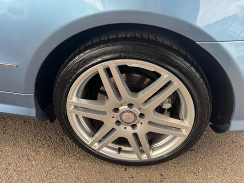 Mercedes-Benz E Class 3.5 E350 CGI V6 BlueEfficiency Sport Cabriolet G-Tronic Euro 5 2dr 20