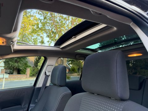 Renault Megane 1.6 VVT Oasis 5dr 70
