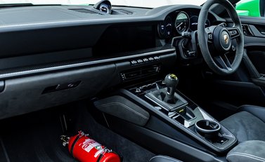 Porsche 911 GT3 (992) 19