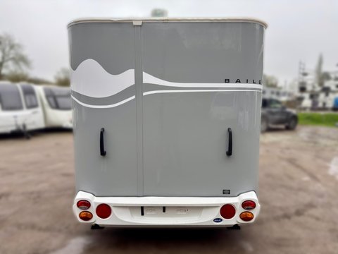 Bailey Discovery D4-4 8