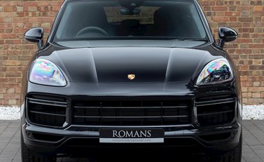 Porsche Cayenne Turbo 4