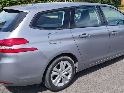 Peugeot 308 1.6 308 Active SW Blue HDi S/S Auto 5dr 3